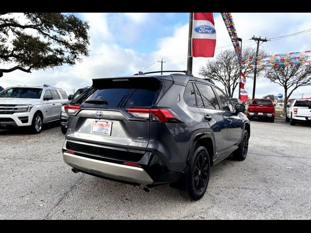 2022 Toyota RAV4 Hybrid SE