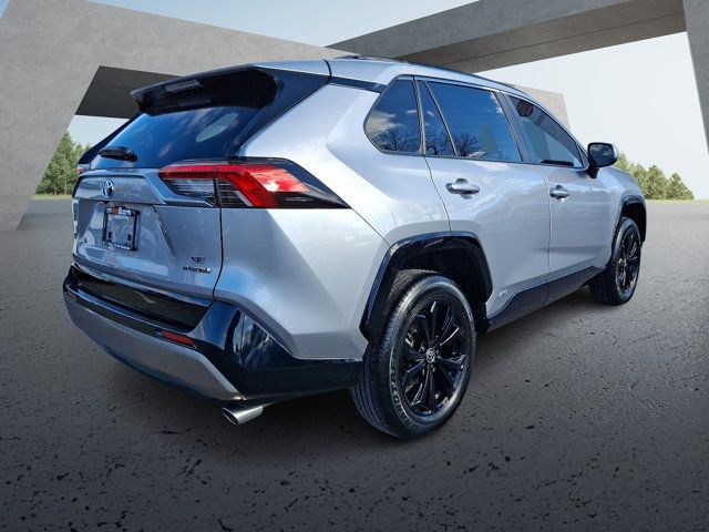 2022 Toyota RAV4 Hybrid SE