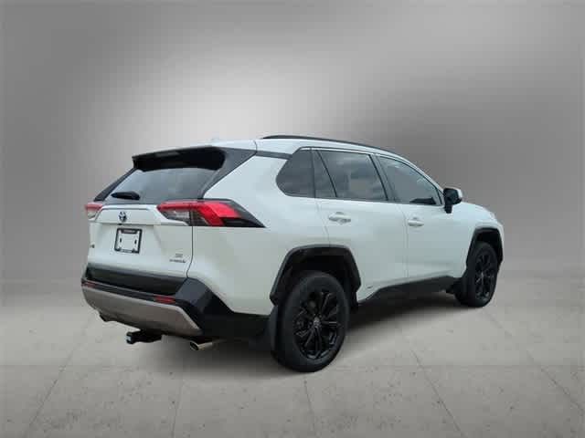 2022 Toyota RAV4 Hybrid SE