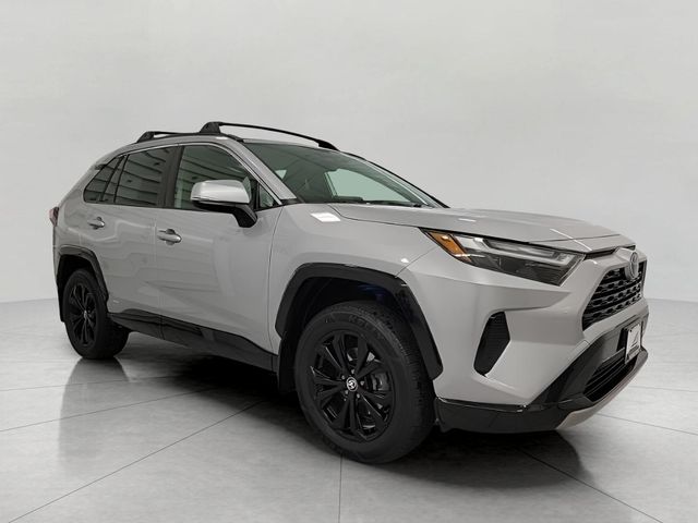 2022 Toyota RAV4 Hybrid SE