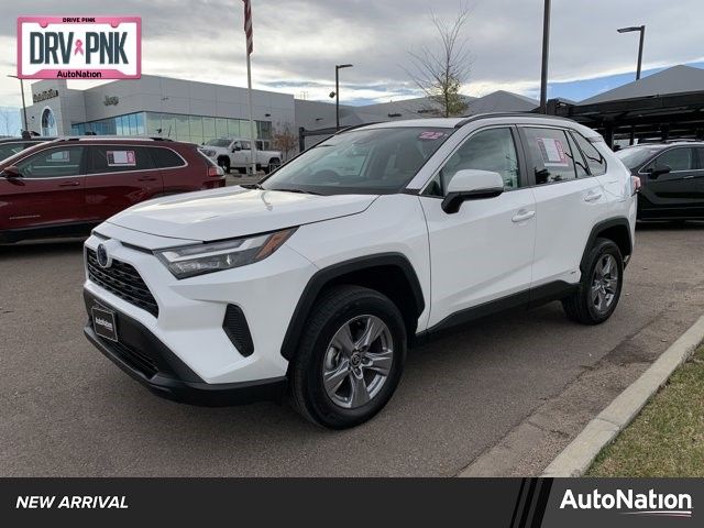 2022 Toyota RAV4 Hybrid XLE