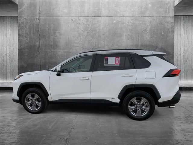 2022 Toyota RAV4 Hybrid XLE