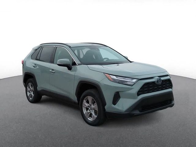 2022 Toyota RAV4 Hybrid XLE