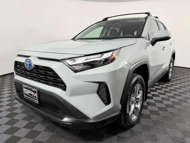 2022 Toyota RAV4 Hybrid XLE