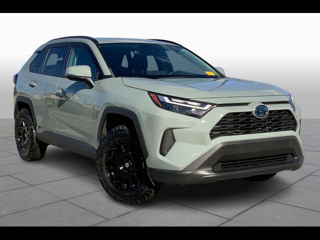 2022 Toyota RAV4 Hybrid XLE