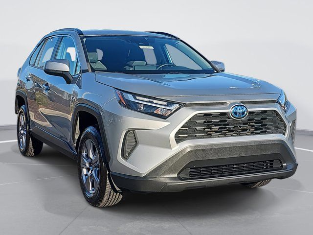 2022 Toyota RAV4 Hybrid XLE