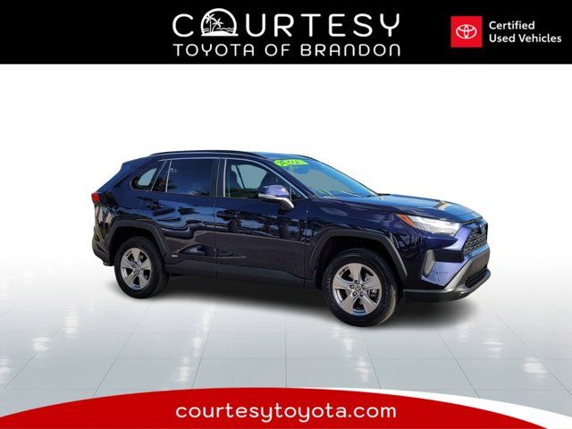 2022 Toyota RAV4 Hybrid XLE