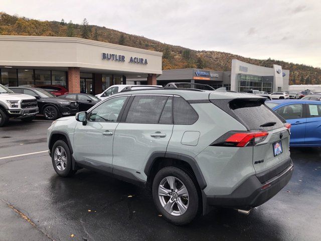 2022 Toyota RAV4 Hybrid XLE