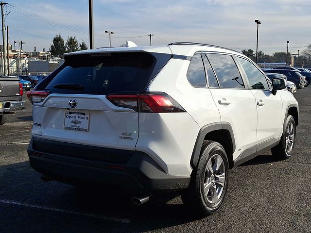 2022 Toyota RAV4 Hybrid XLE