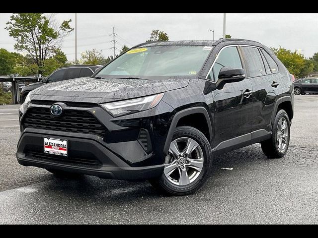 2022 Toyota RAV4 Hybrid XLE