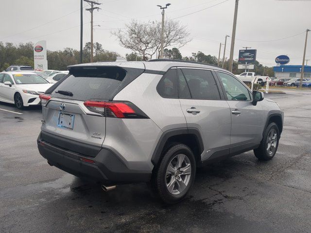 2022 Toyota RAV4 Hybrid XLE