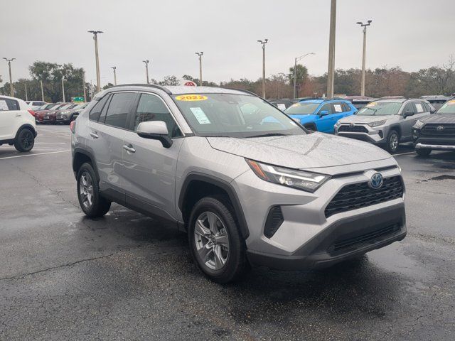 2022 Toyota RAV4 Hybrid XLE