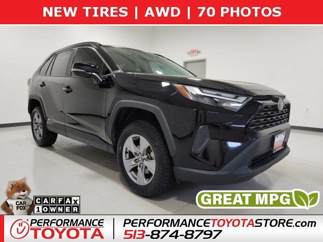 2022 Toyota RAV4 Hybrid XLE