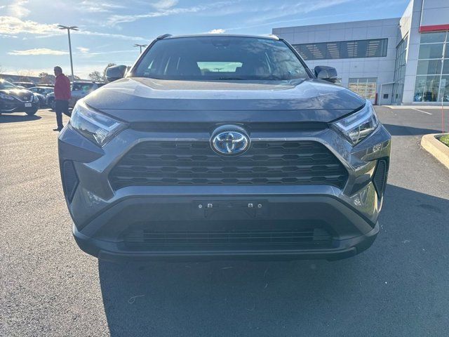 2022 Toyota RAV4 Hybrid XLE