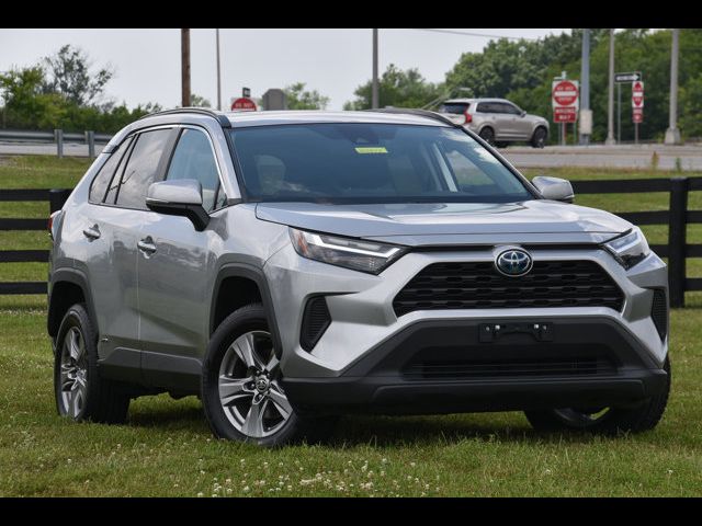 2022 Toyota RAV4 Hybrid XLE