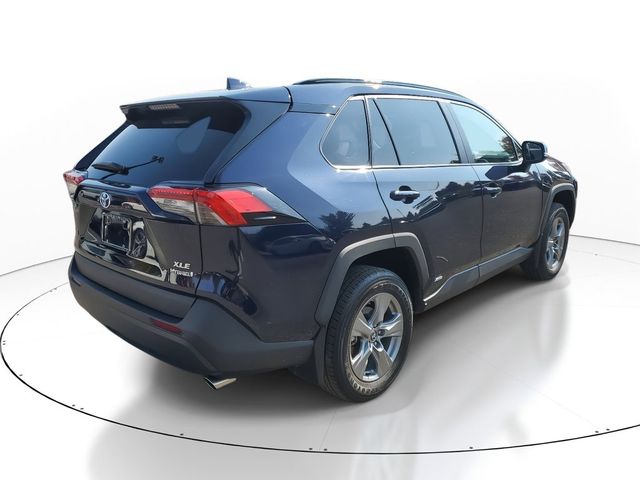 2022 Toyota RAV4 Hybrid XLE