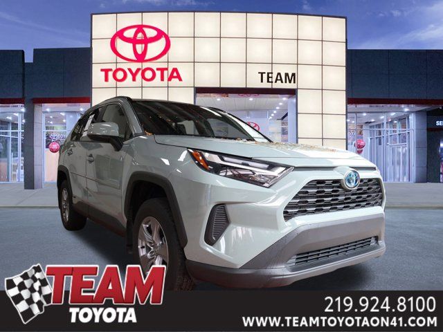 2022 Toyota RAV4 Hybrid XLE