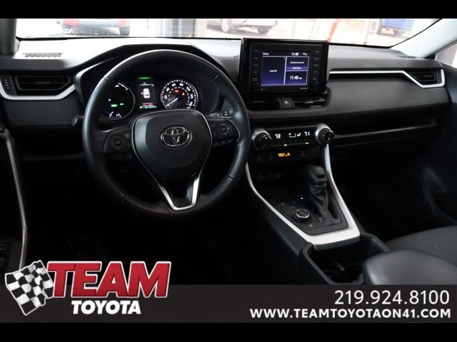 2022 Toyota RAV4 Hybrid XLE