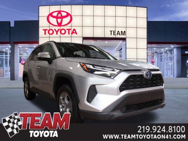 2022 Toyota RAV4 Hybrid XLE