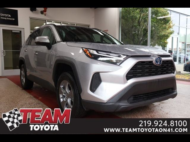 2022 Toyota RAV4 Hybrid XLE