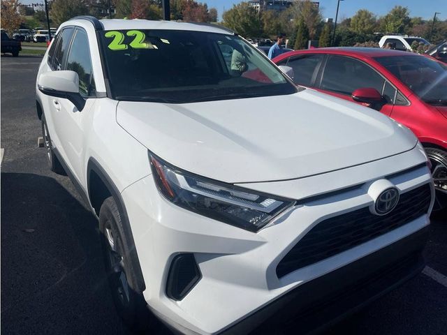 2022 Toyota RAV4 Hybrid XLE