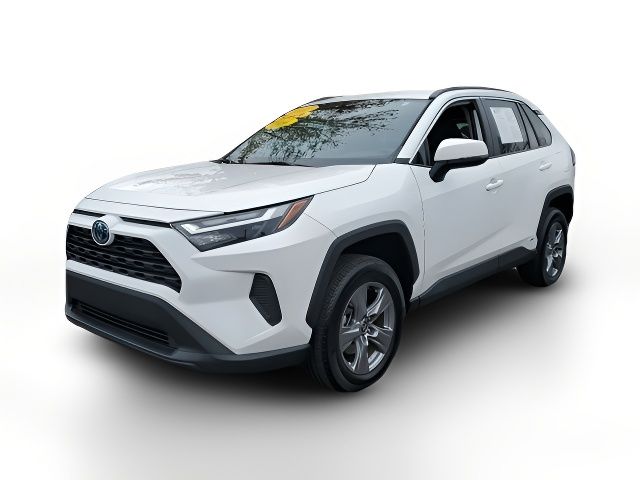 2022 Toyota RAV4 Hybrid XLE