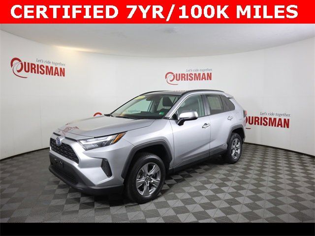 2022 Toyota RAV4 Hybrid XLE