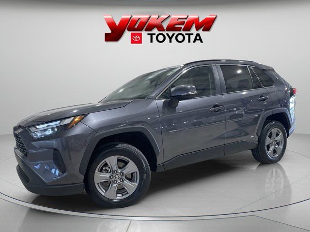 2022 Toyota RAV4 Hybrid XLE