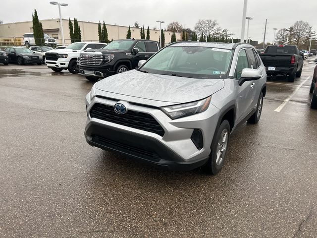 2022 Toyota RAV4 Hybrid XLE