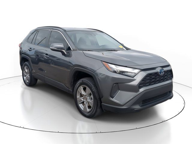 2022 Toyota RAV4 Hybrid XLE