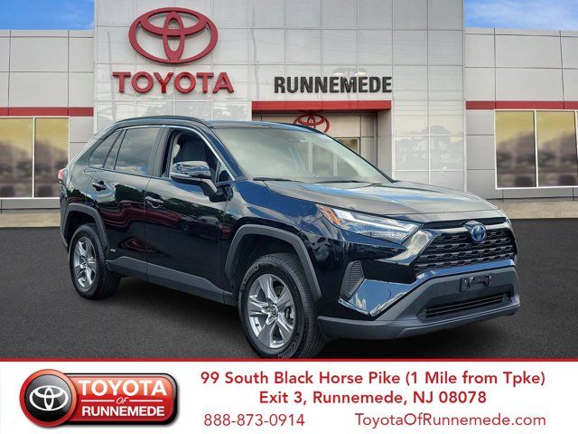 2022 Toyota RAV4 Hybrid XLE