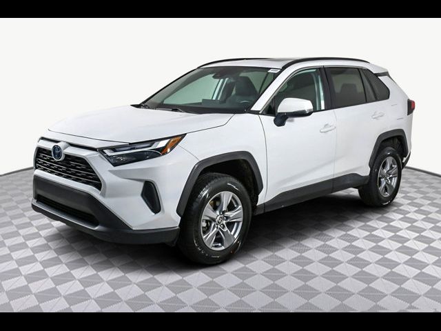 2022 Toyota RAV4 Hybrid XLE