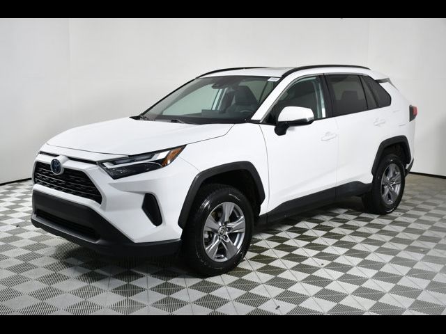 2022 Toyota RAV4 Hybrid XLE