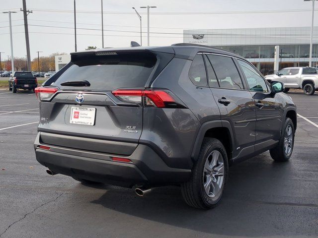 2022 Toyota RAV4 Hybrid XLE