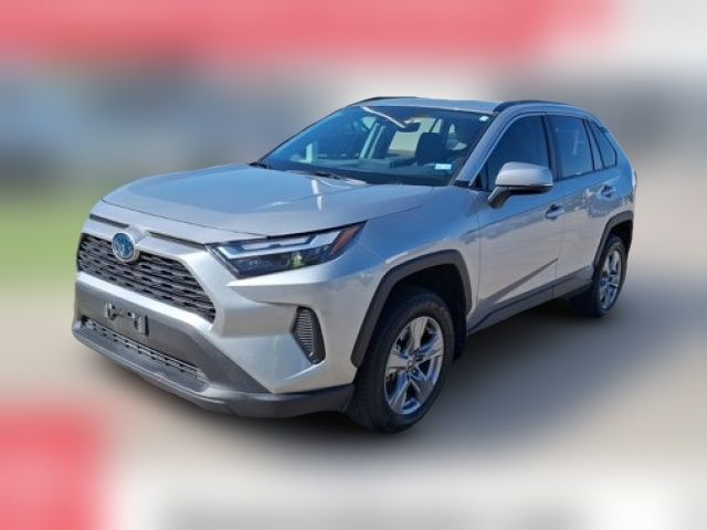 2022 Toyota RAV4 Hybrid XLE