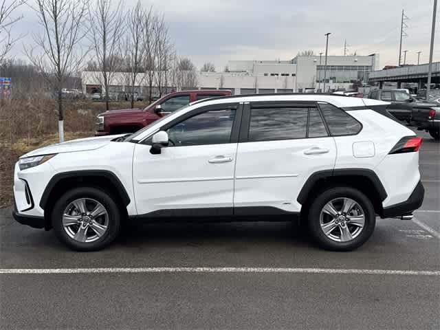 2022 Toyota RAV4 Hybrid XLE