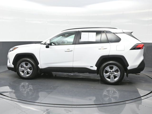 2022 Toyota RAV4 Hybrid XLE