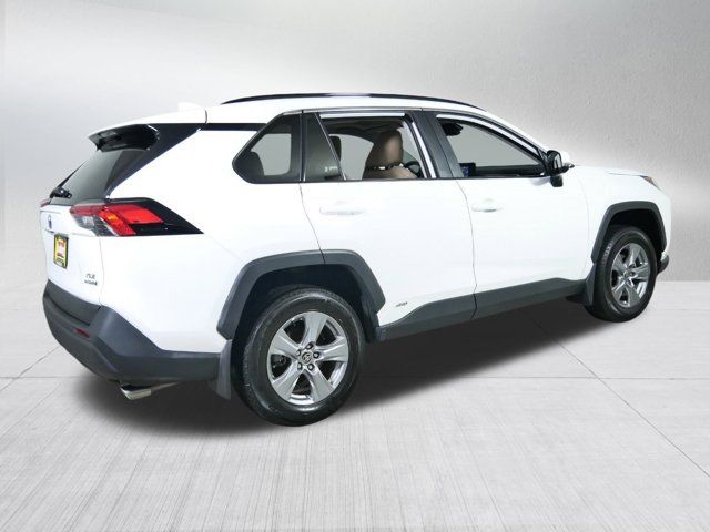 2022 Toyota RAV4 Hybrid XLE