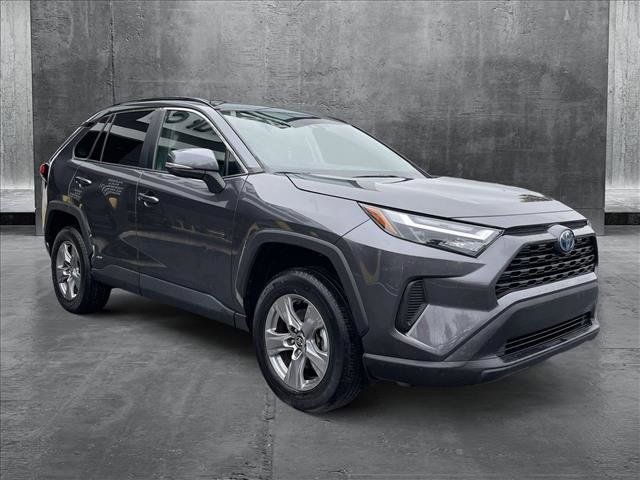 2022 Toyota RAV4 Hybrid XLE