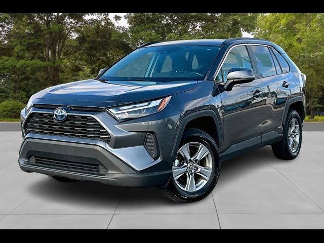 2022 Toyota RAV4 Hybrid XLE