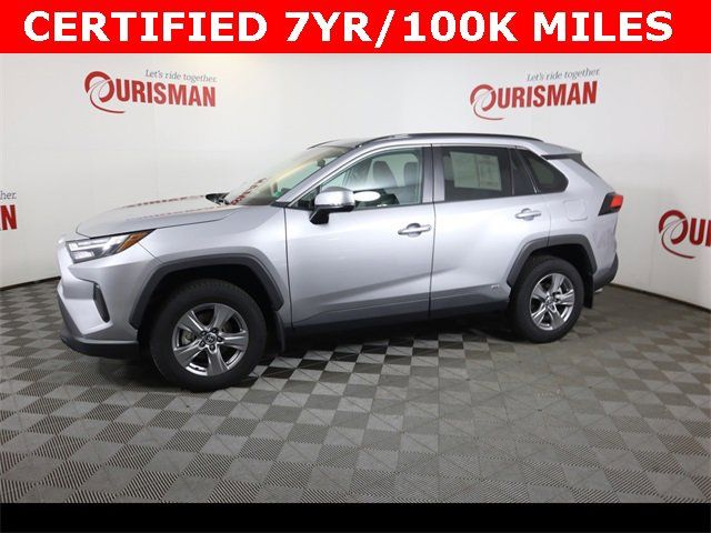 2022 Toyota RAV4 Hybrid XLE