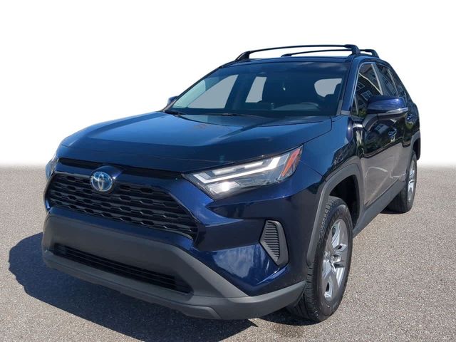 2022 Toyota RAV4 Hybrid XLE