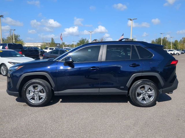 2022 Toyota RAV4 Hybrid XLE