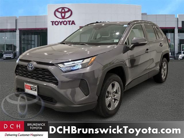 2022 Toyota RAV4 Hybrid XLE