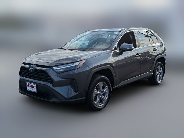 2022 Toyota RAV4 Hybrid XLE