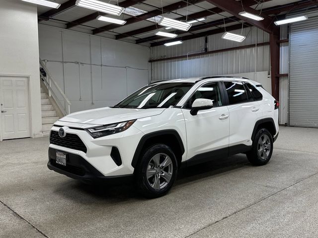 2022 Toyota RAV4 Hybrid XLE