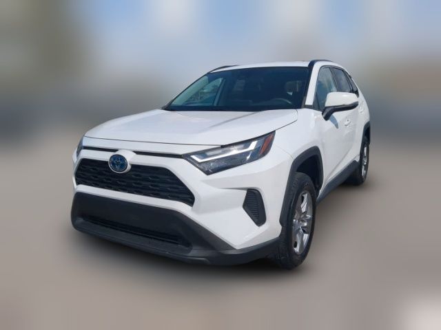 2022 Toyota RAV4 Hybrid XLE