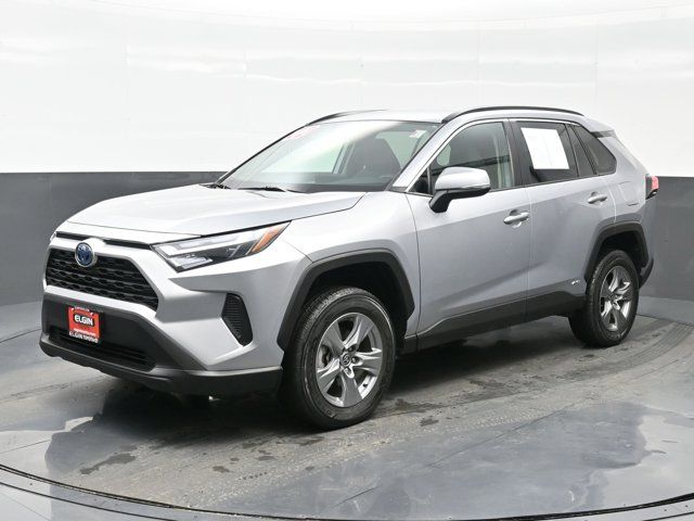 2022 Toyota RAV4 Hybrid XLE