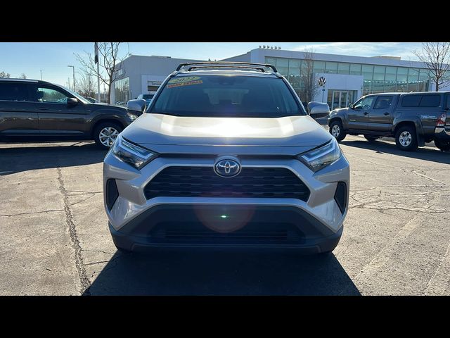 2022 Toyota RAV4 Hybrid XLE