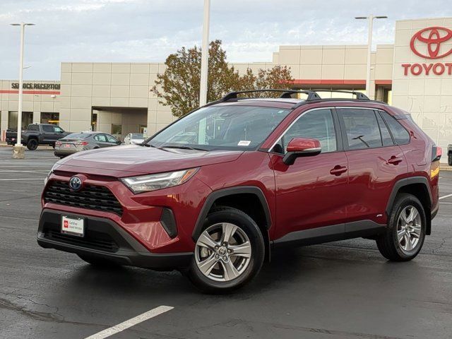 2022 Toyota RAV4 Hybrid XLE